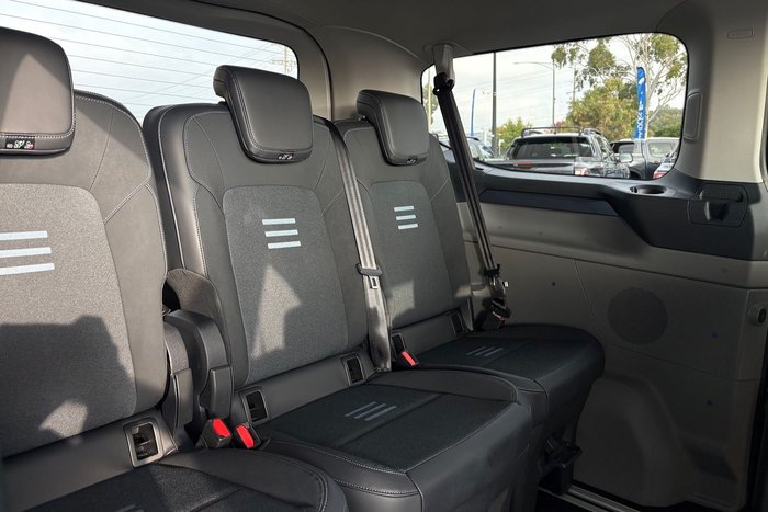 2025 Ford Tourneo Active