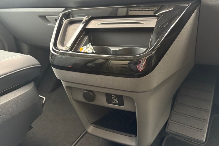 2025 Ford Tourneo Active
