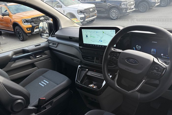 2025 Ford Tourneo Active