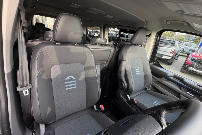 2025 Ford Tourneo Active