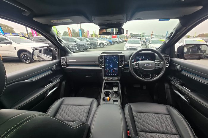 2025 Ford Everest Platinum