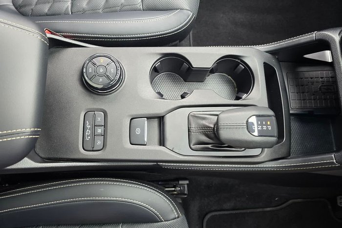 2025 Ford Everest Platinum