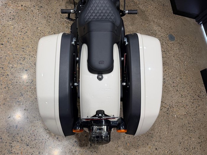 2023 Harley-Davidson Low Rider ST 117 (FXLRST) Softail White
