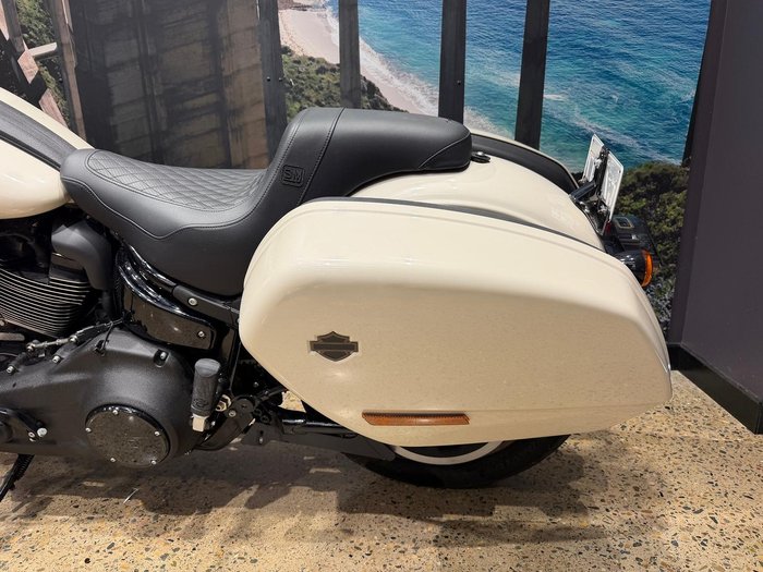 2023 Harley-Davidson Low Rider ST 117 (FXLRST) Softail White