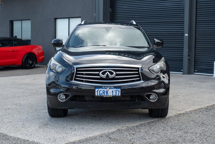 2015 INFINITI QX70 S Premium