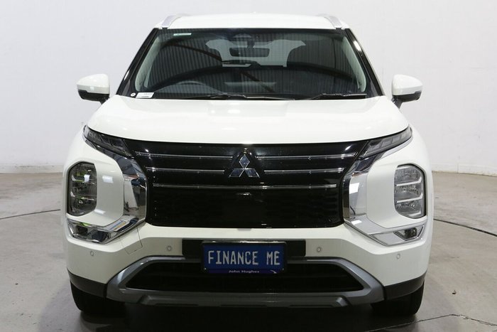 2025 Mitsubishi Outlander LS