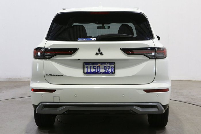 2025 Mitsubishi Outlander LS