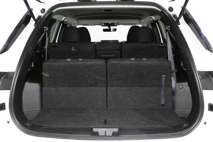 2025 Mitsubishi Outlander LS