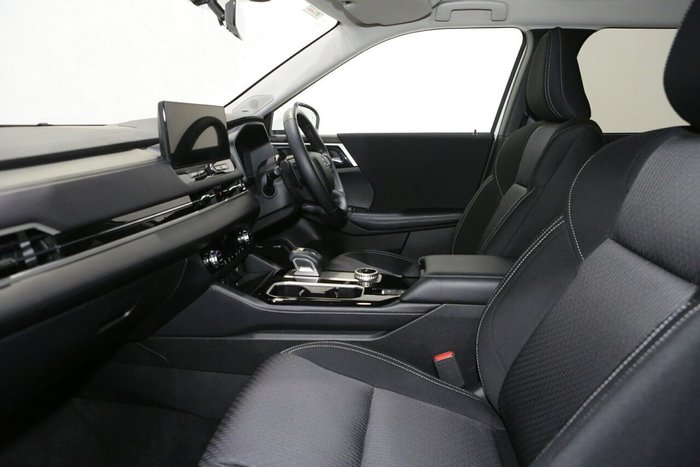 2025 Mitsubishi Outlander LS