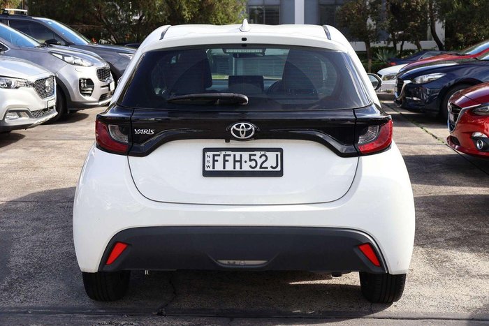 2021 Toyota Yaris Ascent Sport