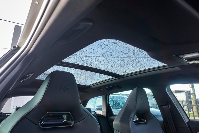 2025 CUPRA Leon VZe