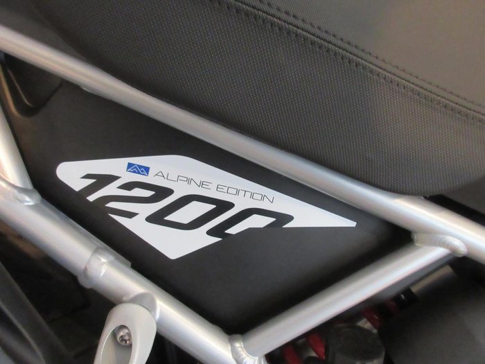 2026 Triumph Tiger 1200 Alpine Edition