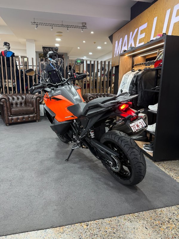 2026 Ktm 1390 SUPER ADVENTURE S Orange