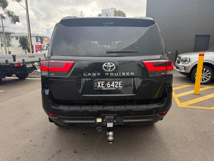 2024 Toyota Landcruiser VX