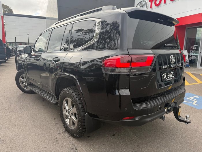 2024 Toyota Landcruiser VX