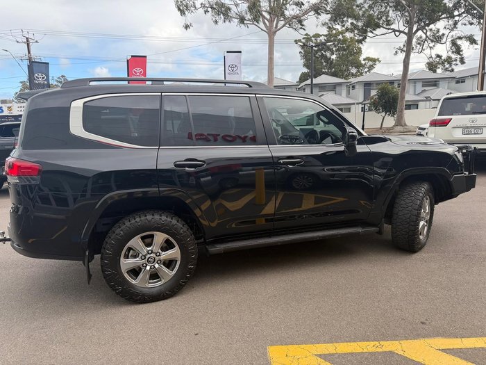 2024 Toyota Landcruiser VX