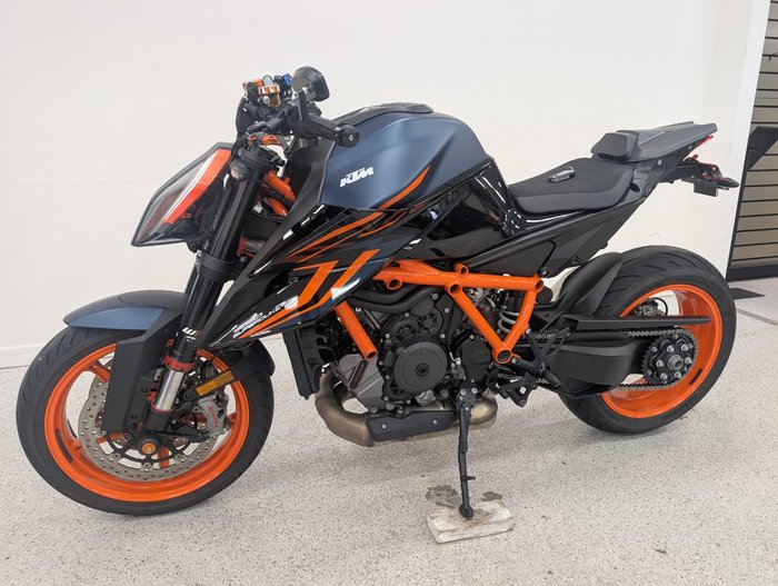 2023 Ktm 1290 SUPER DUKE R Black