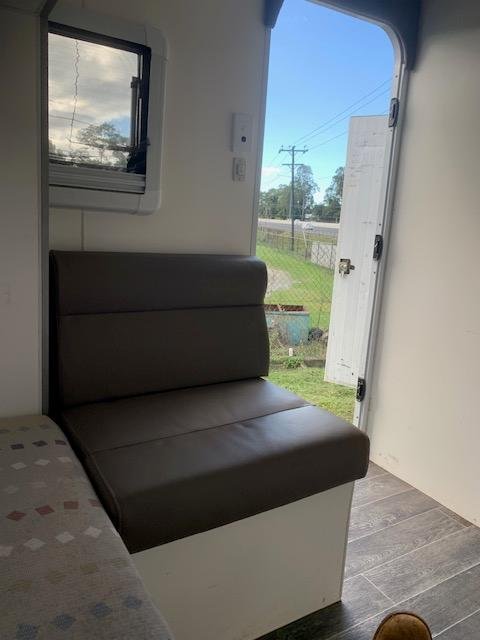 2015 Hino Fd 1124 Flat Top & Aircon Living Room