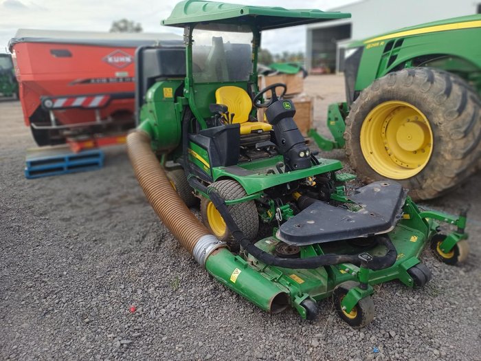 2021 John Deere 1580