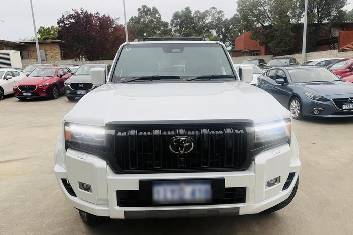 2025 Toyota Landcruiser Prado Kakadu
