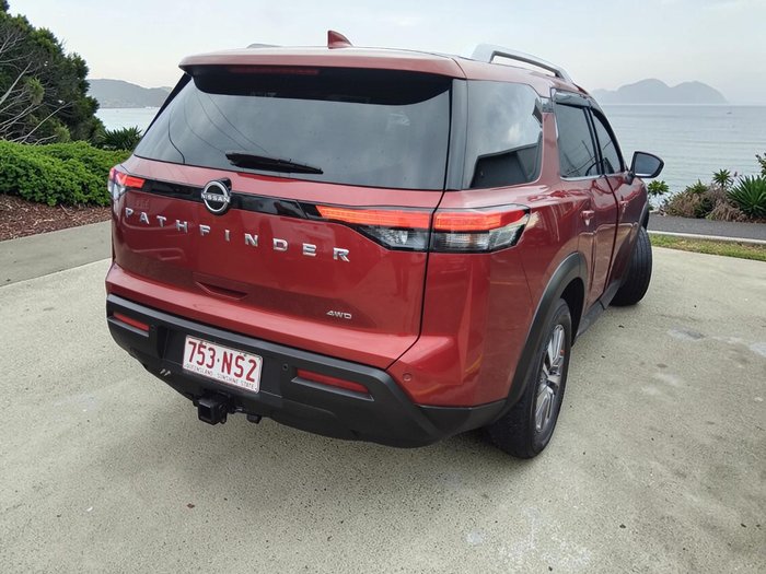 2022 Nissan Pathfinder Ti