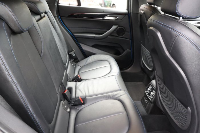 2022 BMW X1 sDrive20i