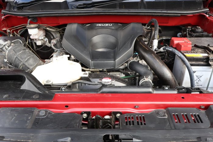 2022 Isuzu MU-X LS-T
