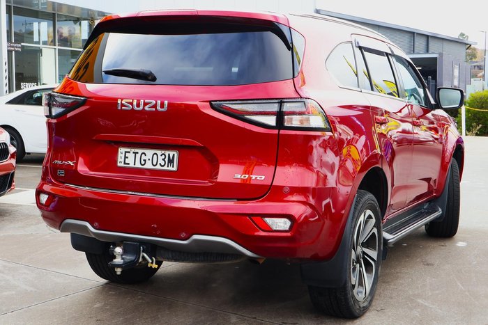 2022 Isuzu MU-X LS-T
