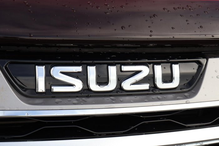 2022 Isuzu MU-X LS-T