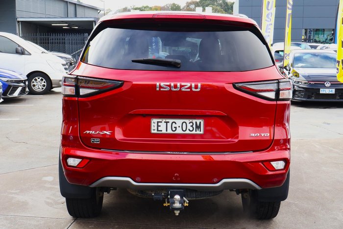 2022 Isuzu MU-X LS-T