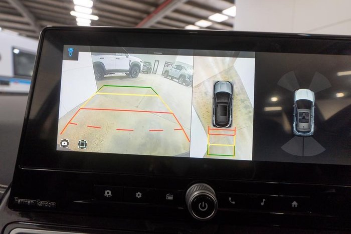 2025 Mahindra XUV3XO AX7L