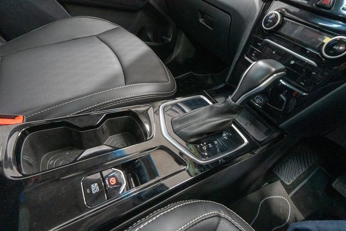 2025 Mahindra XUV3XO AX7L