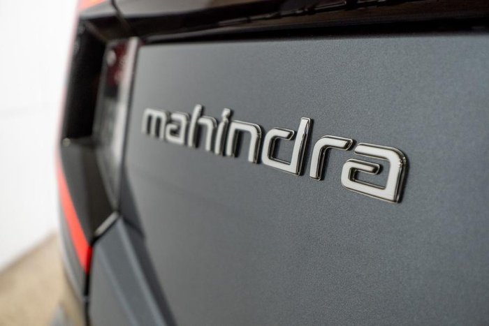 2025 Mahindra XUV3XO AX7L