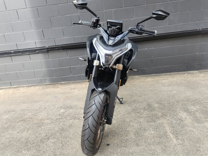 2024 CFMOTO NK ADVANCE BLACK