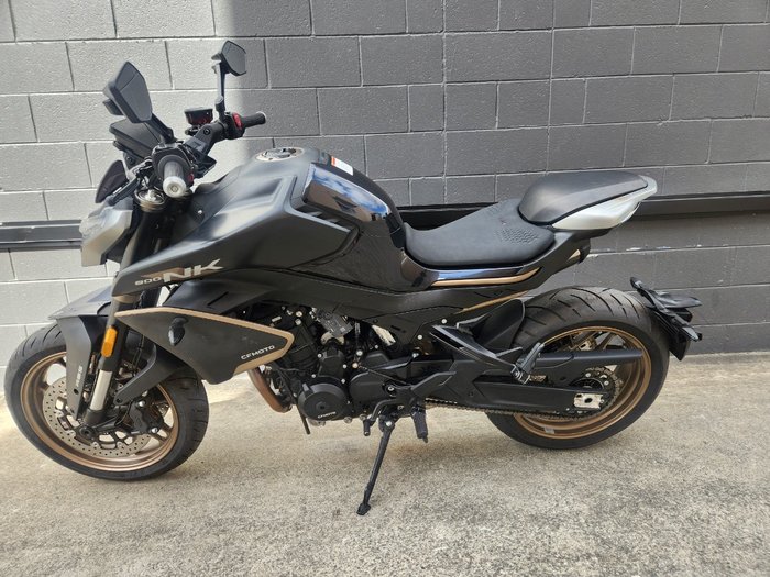 2024 CFMOTO NK ADVANCE BLACK