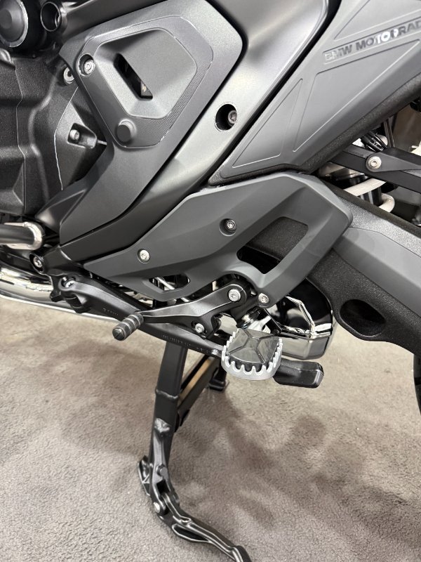 2026 BMW Motorrad R 1300 GS TRIPLE BLACK BLACK STORM METALLIC