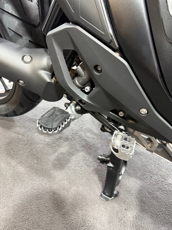 2026 BMW Motorrad R 1300 GS TRIPLE BLACK BLACK STORM METALLIC