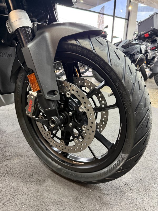 2026 BMW Motorrad R 1300 GS TRIPLE BLACK BLACK STORM METALLIC