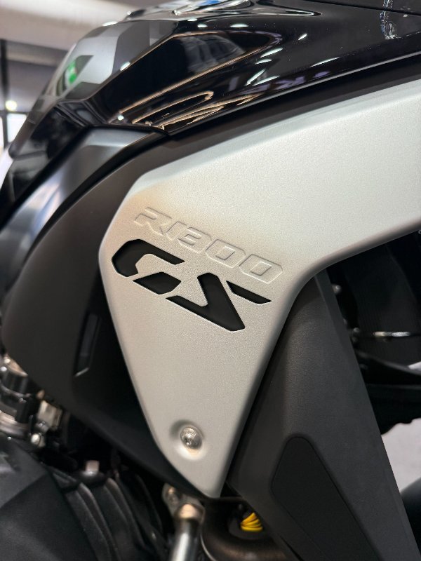 2026 BMW Motorrad R 1300 GS TRIPLE BLACK BLACK STORM METALLIC