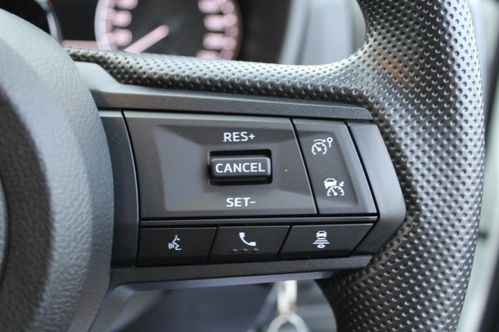 2025 Mitsubishi Triton GLX+