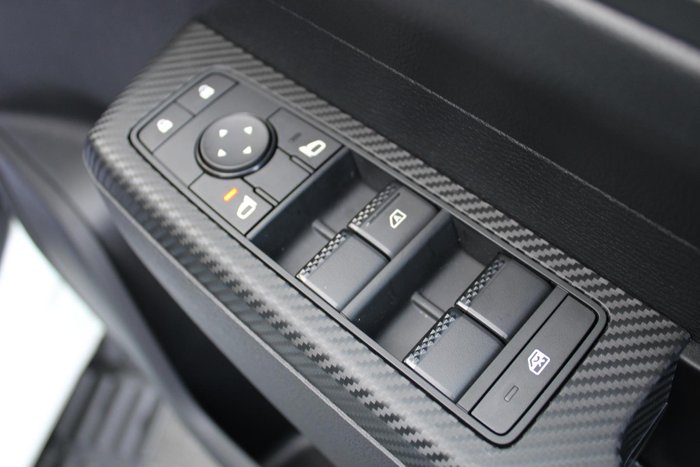 2025 Mitsubishi Triton GLX+