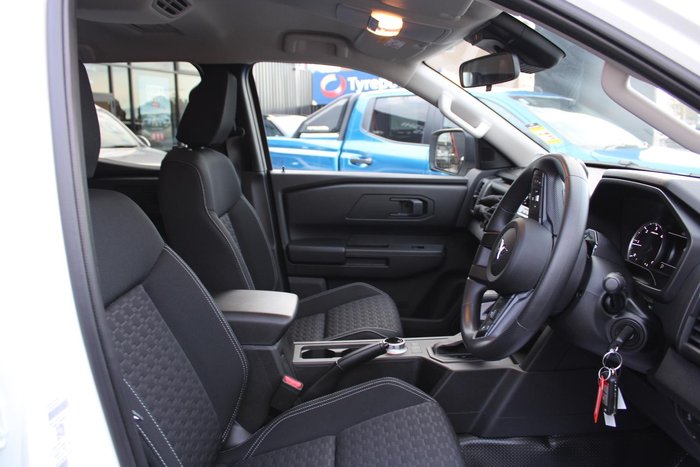 2025 Mitsubishi Triton GLX+