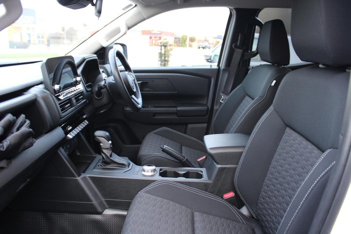 2025 Mitsubishi Triton GLX+