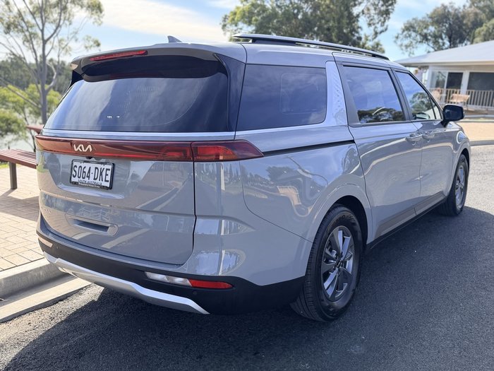 2022 Kia Carnival S