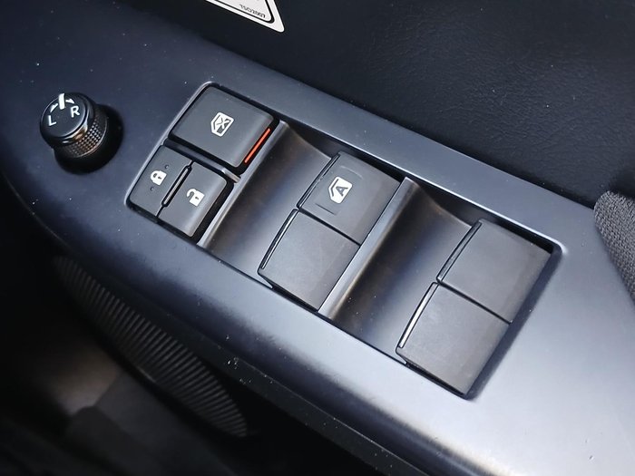 2021 Toyota Hilux SR