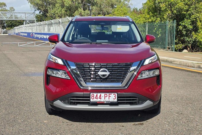 2025 Nissan X-TRAIL ST