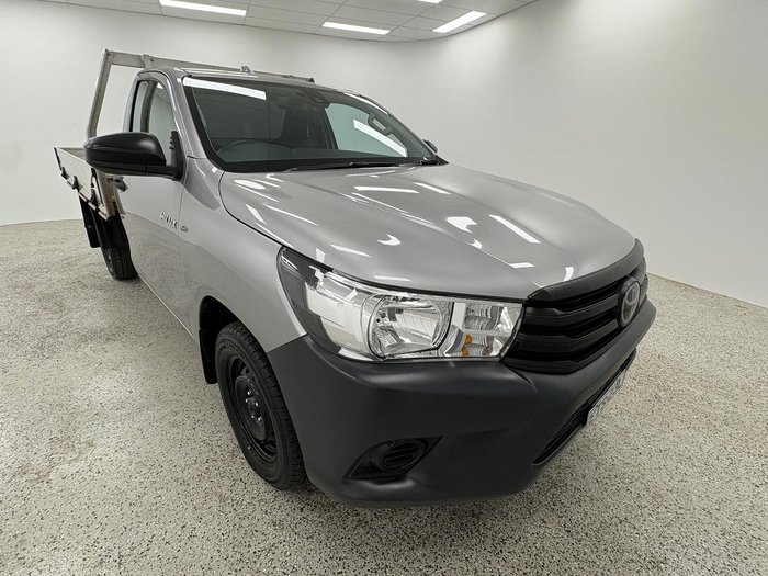 2022 Toyota Hilux Workmate TGN121R 4x2 Silver Sky