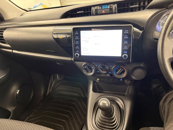 2022 Toyota Hilux Workmate TGN121R 4x2 Silver Sky