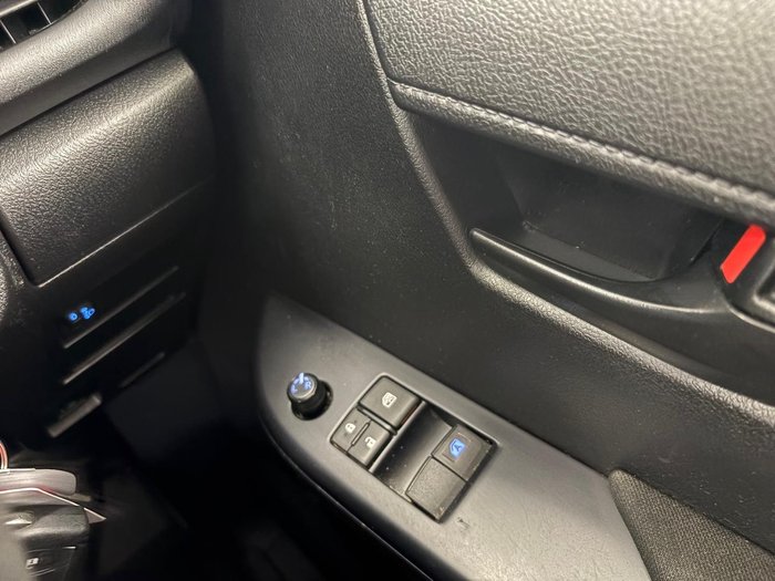 2022 Toyota Hilux Workmate TGN121R 4x2 Silver Sky