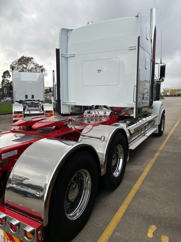 2024 Kenworth T909 T909